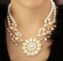Load image into Gallery viewer, Chunky luxury bubble pearl pendant gold choker Necklace - Jewels of Artemis