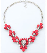 Load image into Gallery viewer, Crystal Gold necklaces &amp; pendants vintage choker necklace - Jewels of Artemis