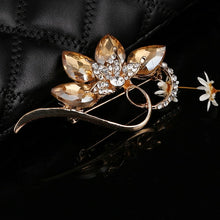 Load image into Gallery viewer, Gold Silver Comb Scissors Corsage Brooch Pins - Jewels of Artemis