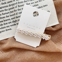 Load image into Gallery viewer, Korea Imitiation Pearl Flower Hairpins - Jewels of Artemis